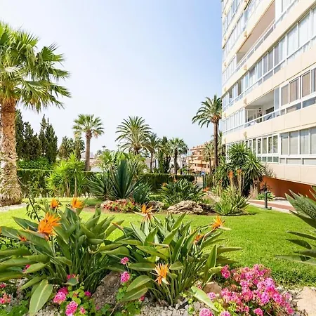 Apartamento En Con Vistas Al Mar Apartment *